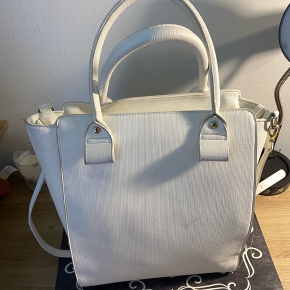 Beautiful and large shoulder bag. - Picture 3 of 6